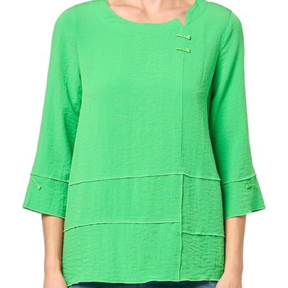 MULTIPLES Women's Petite Three Quarters‎ Sleeve Wide Neck Stepped Hem Top